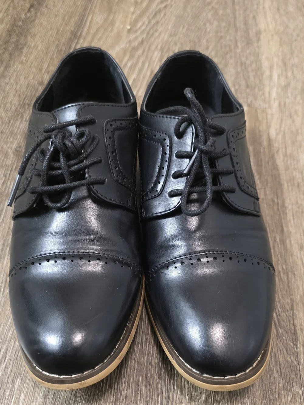 Classic Lace-up Round Toe Dress Shoes, Leather Lined with Cushioned Footbed Chil